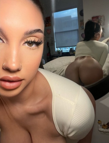 Эмма - Индивидуалка СПб, размер груди 4, метро Спортивная